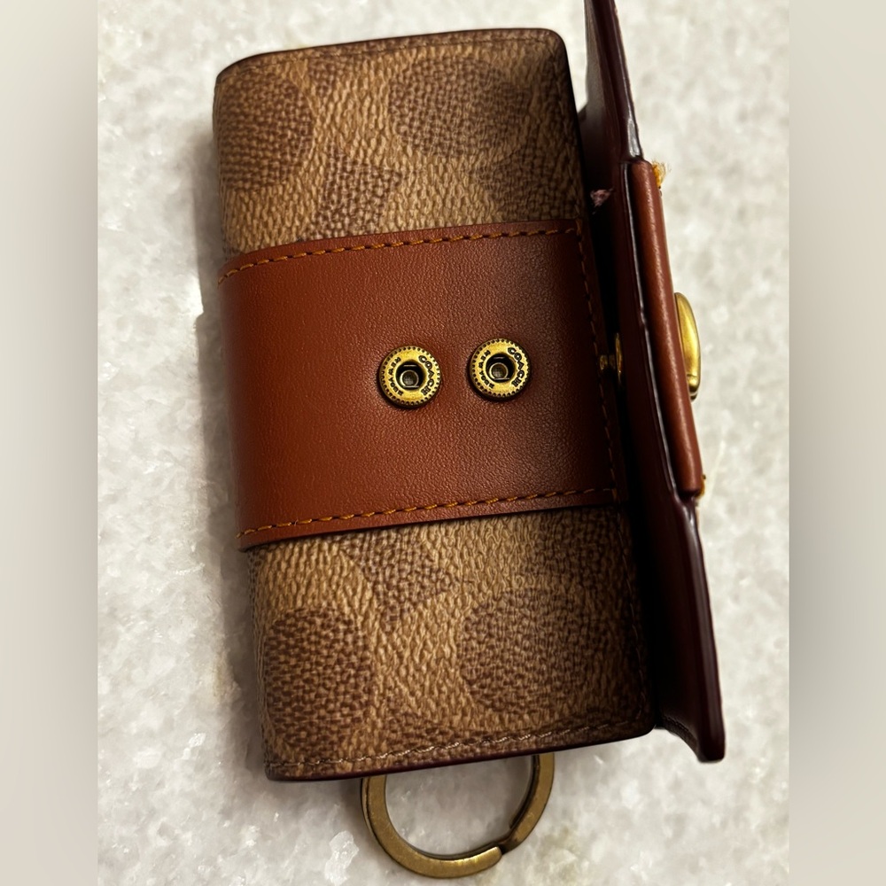 Coach Signature Key Case - Picture 3 of 6